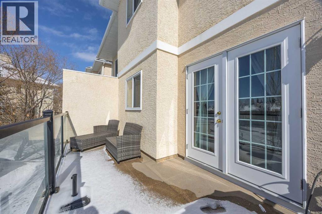 Single Family House for Sale in  Sierra Morena Landing SW Signal Hill Calgary 