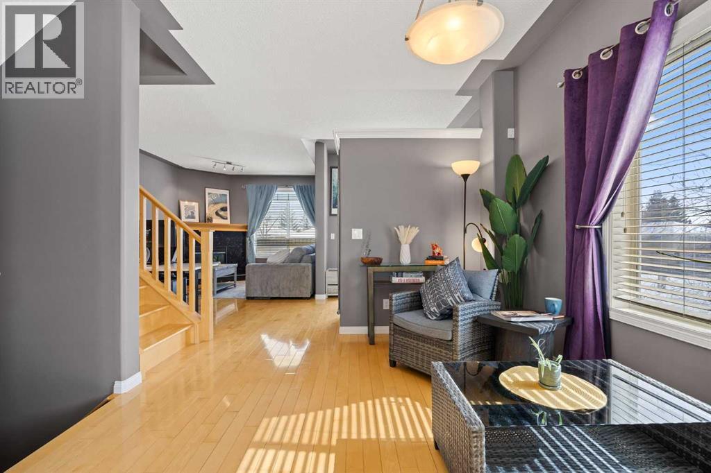 Single Family House for Sale in  Sierra Morena Landing SW Signal Hill Calgary 