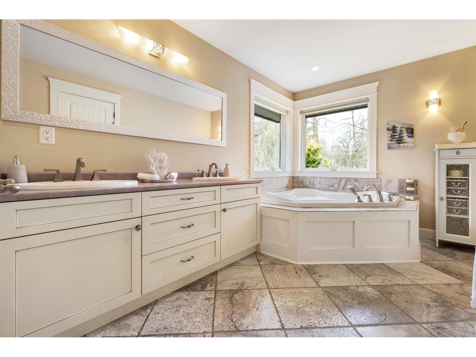 22441 79 AVENUE, Langley