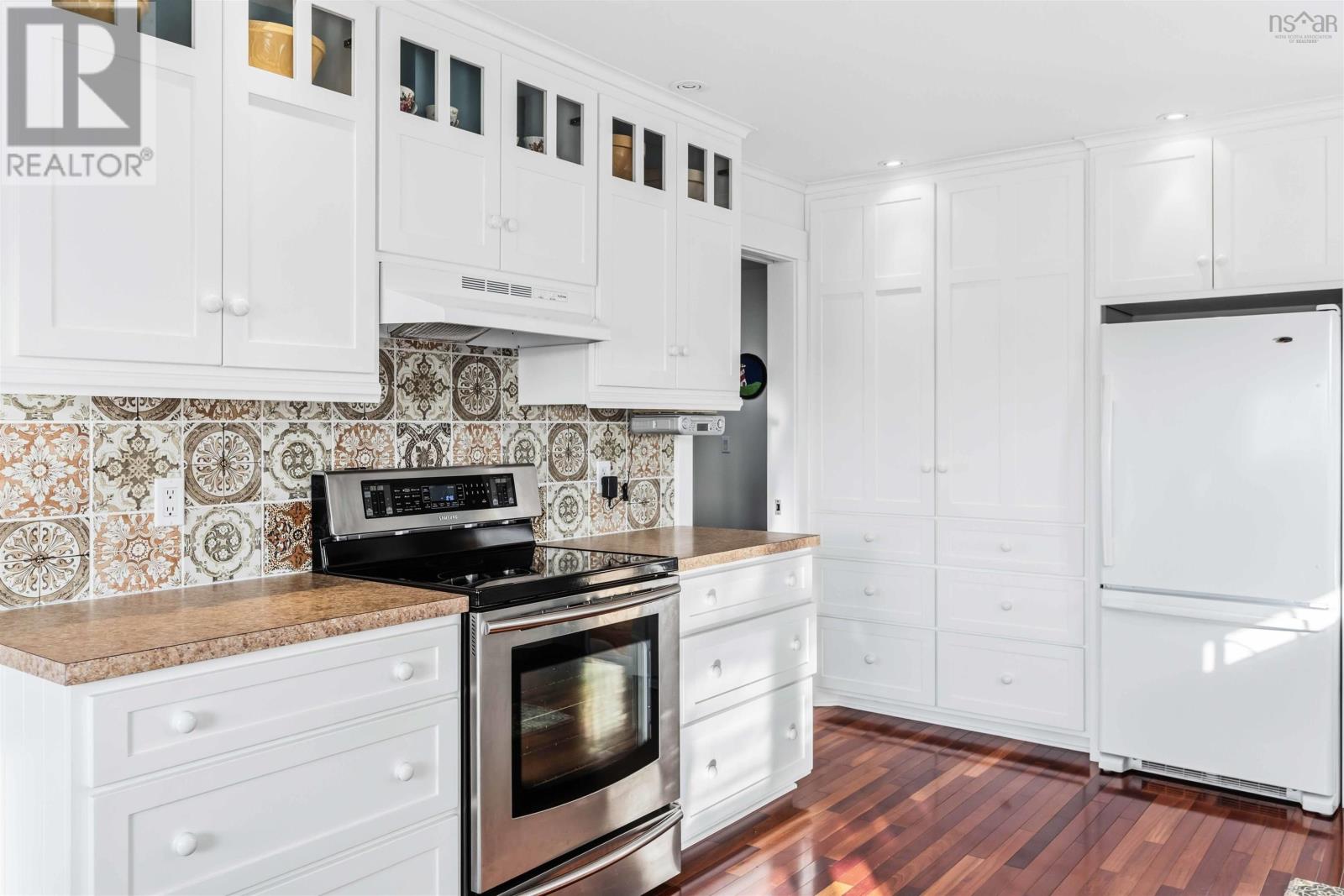 Property 34 of 47 of 93 Across the Meadow Road