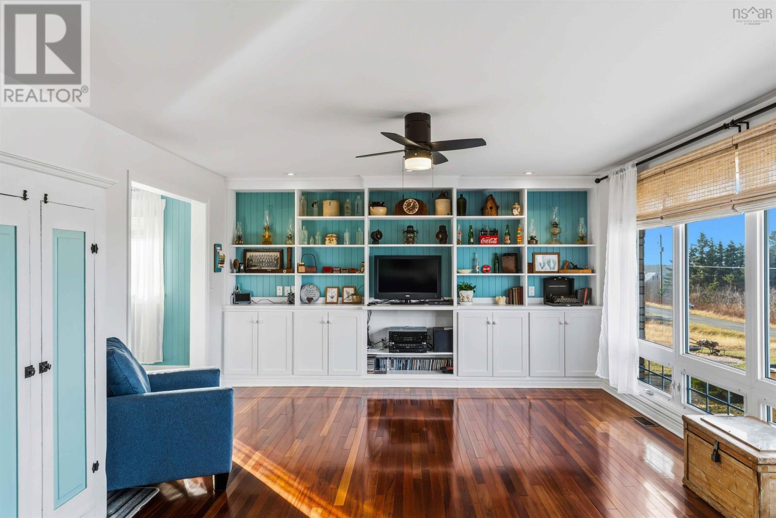 Property 15 of 47 of 93 Across the Meadow Road