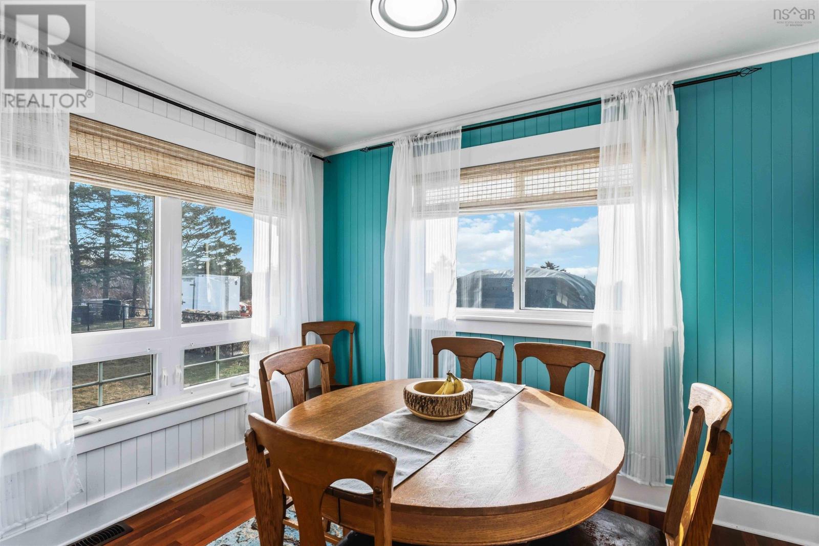 Property 6 of 47 of 93 Across the Meadow Road