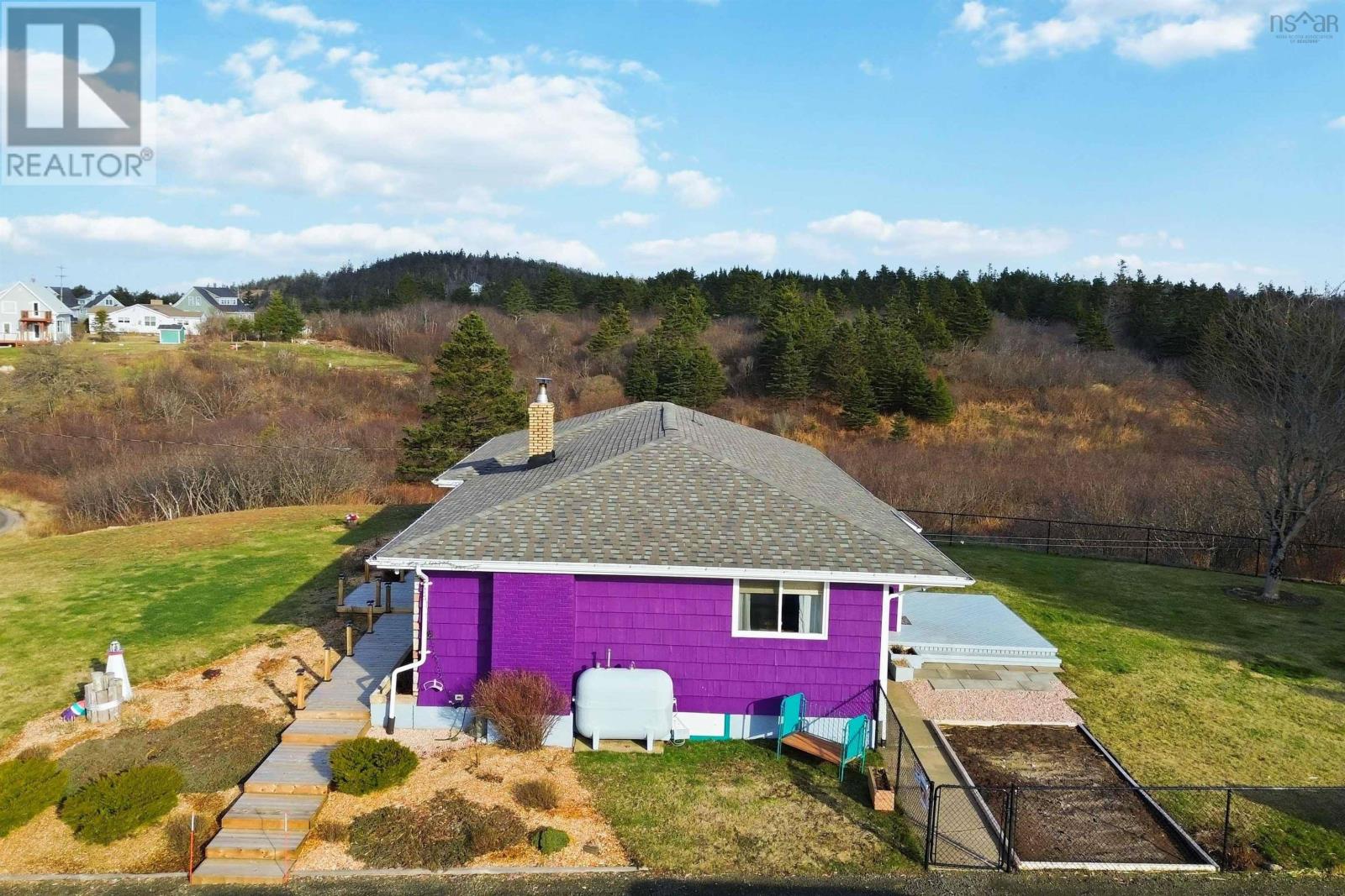 Property 28 of 47 of 93 Across the Meadow Road