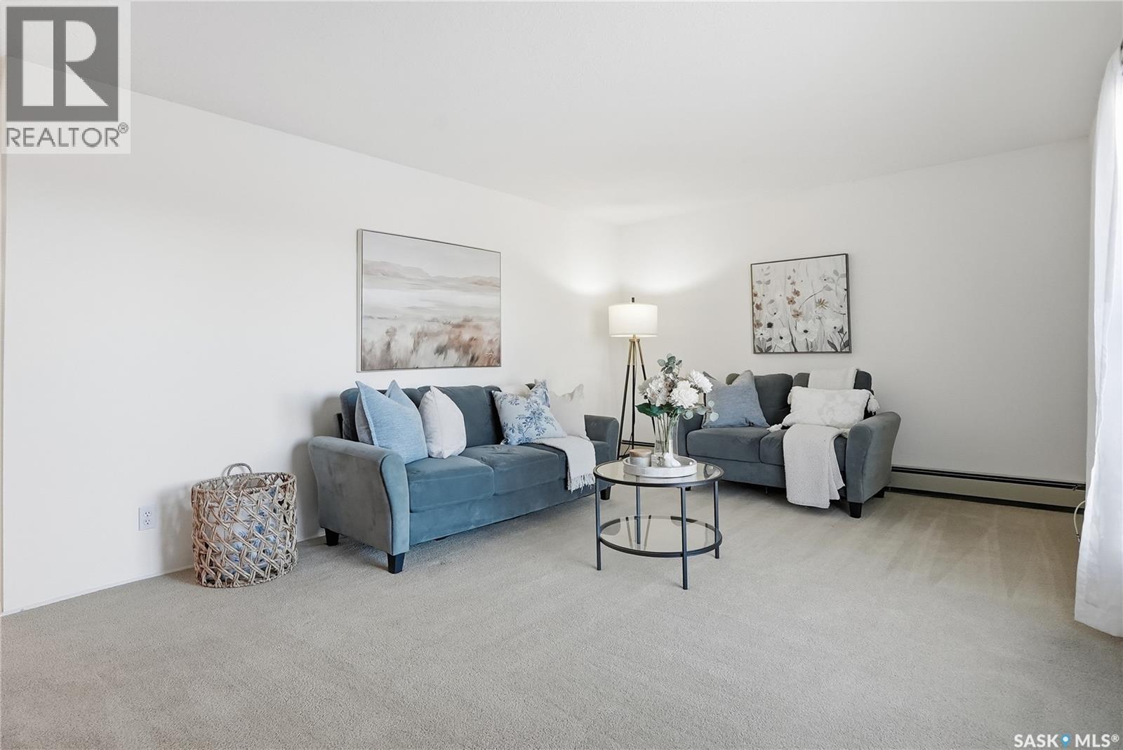 #206 3130 LOUISE STREET - 20