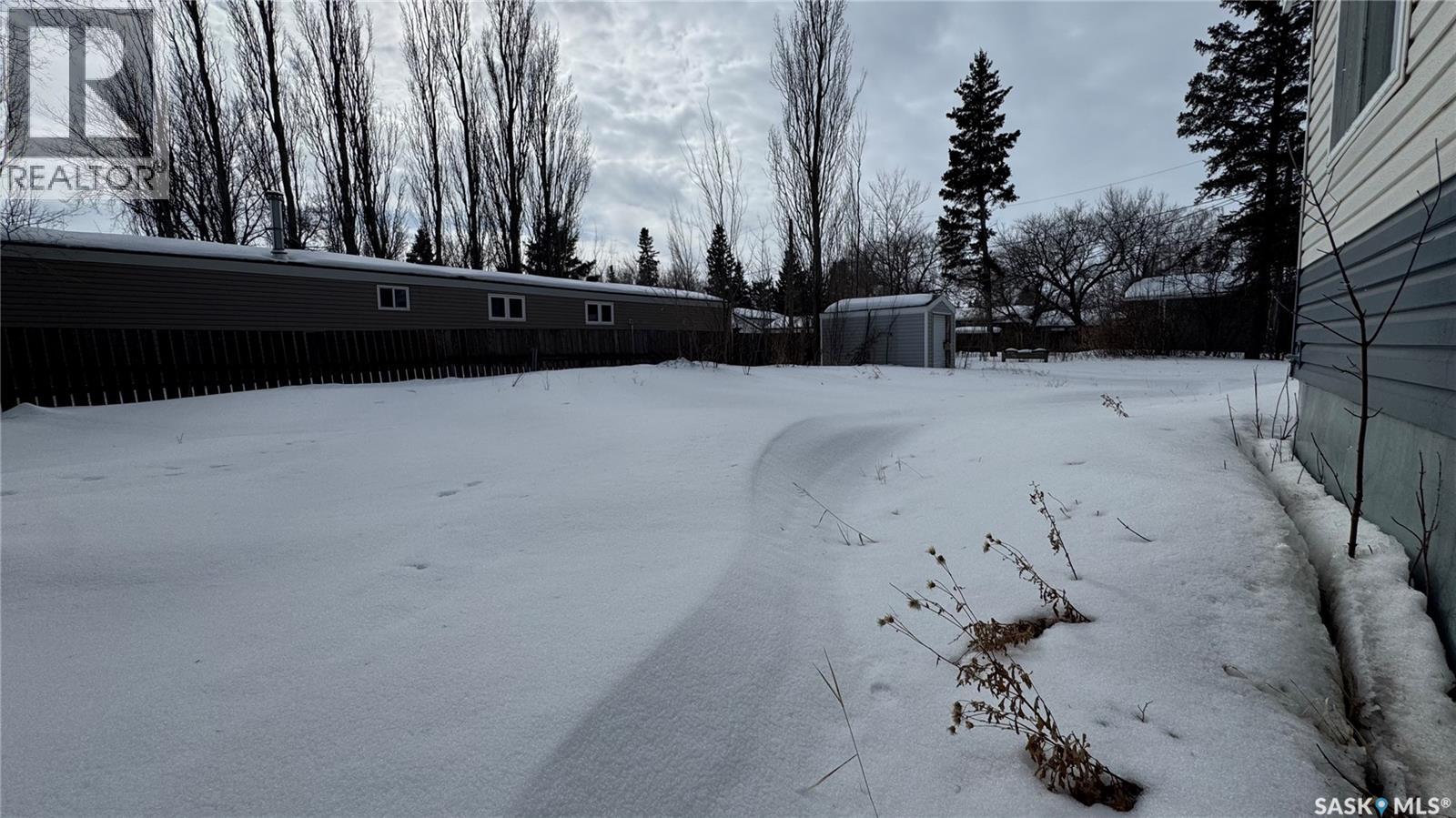 301 Maple AVENUE - photo 2