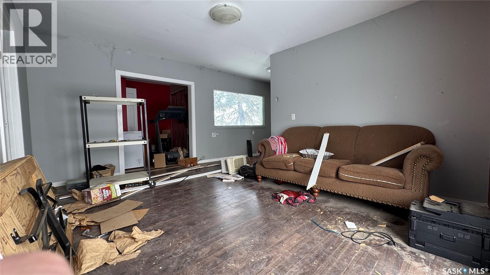 301 Maple AVENUE — photo 9