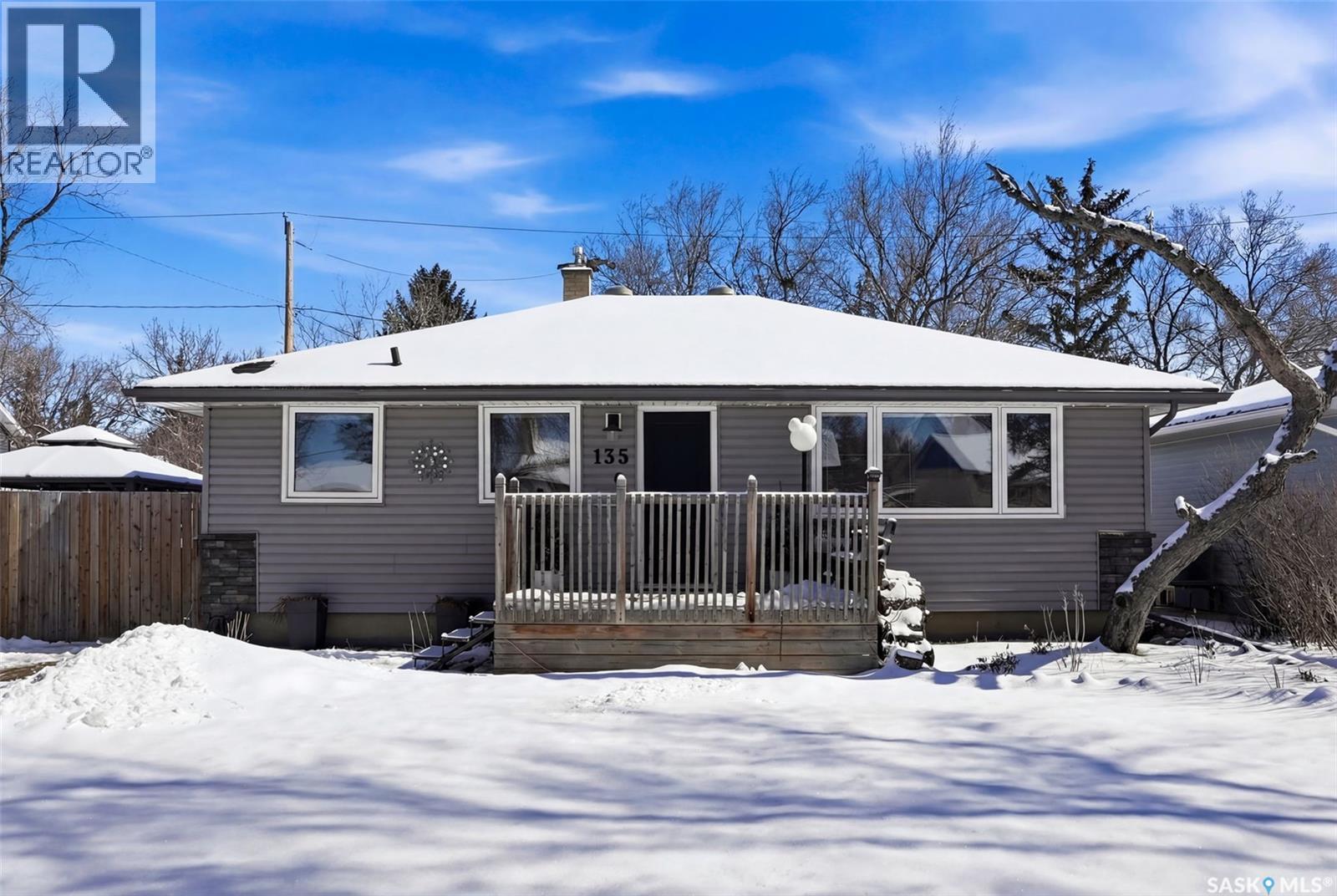 135 Daffodil CRESCENT