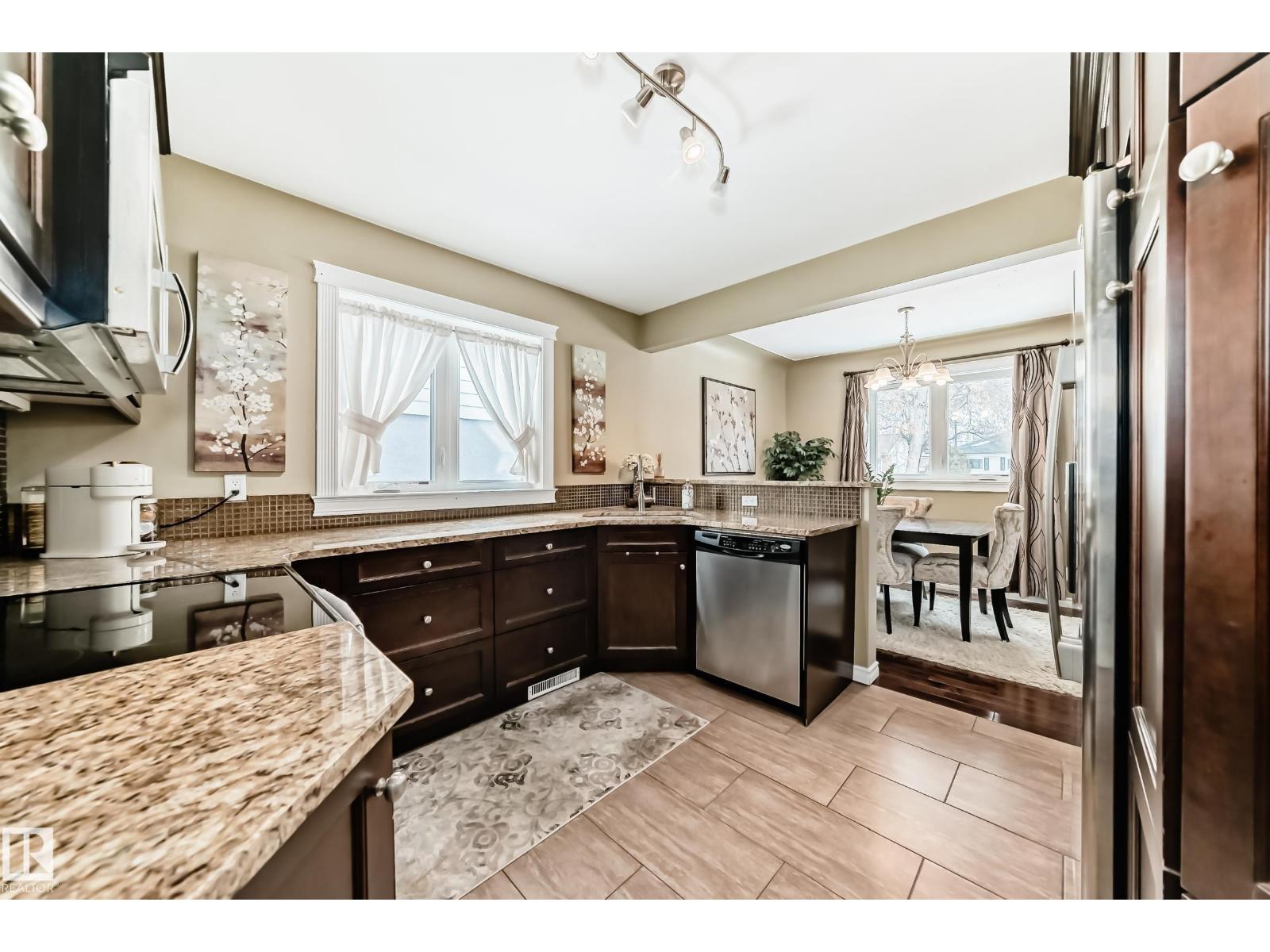 10860 147 ST NW, Edmonton