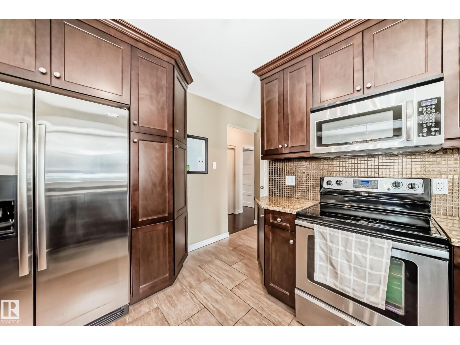 10860 147 ST NW, Edmonton