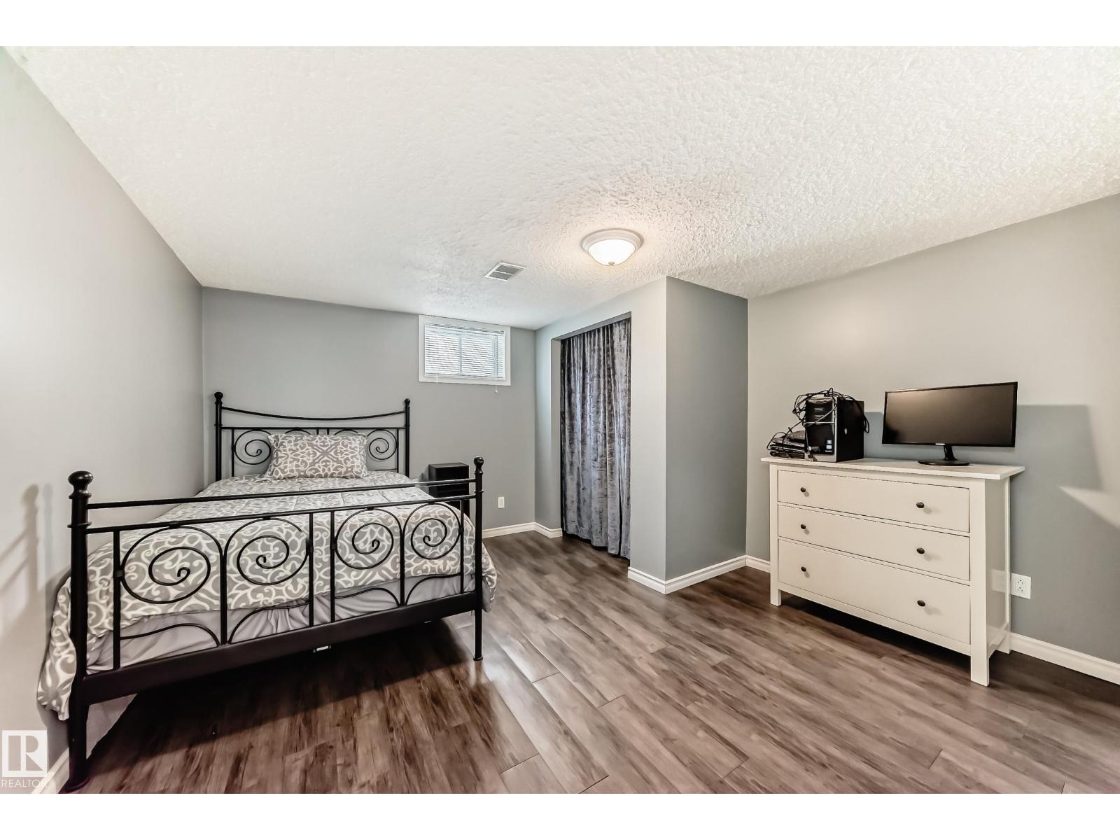 10860 147 ST NW, Edmonton