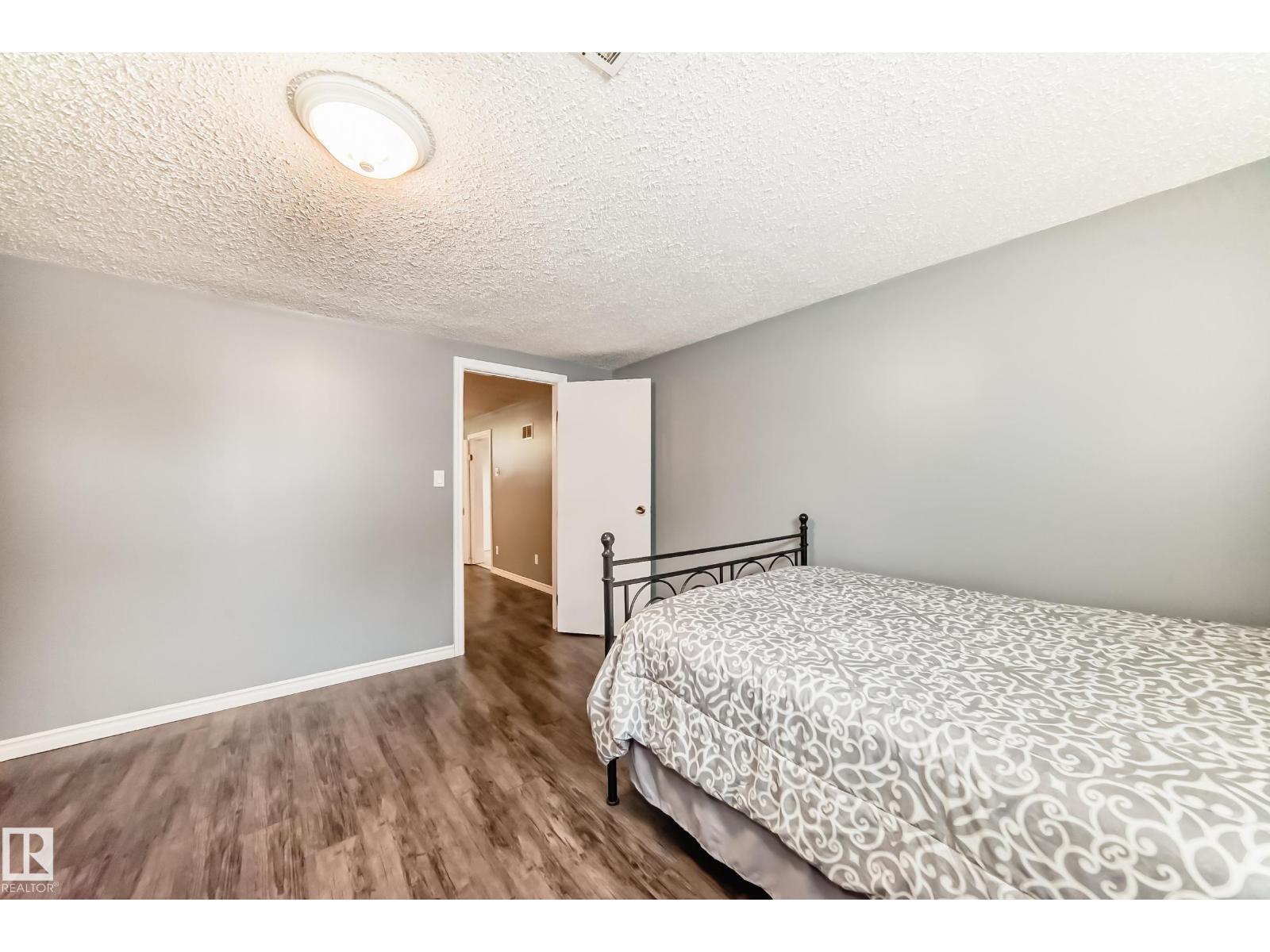 10860 147 ST NW, Edmonton