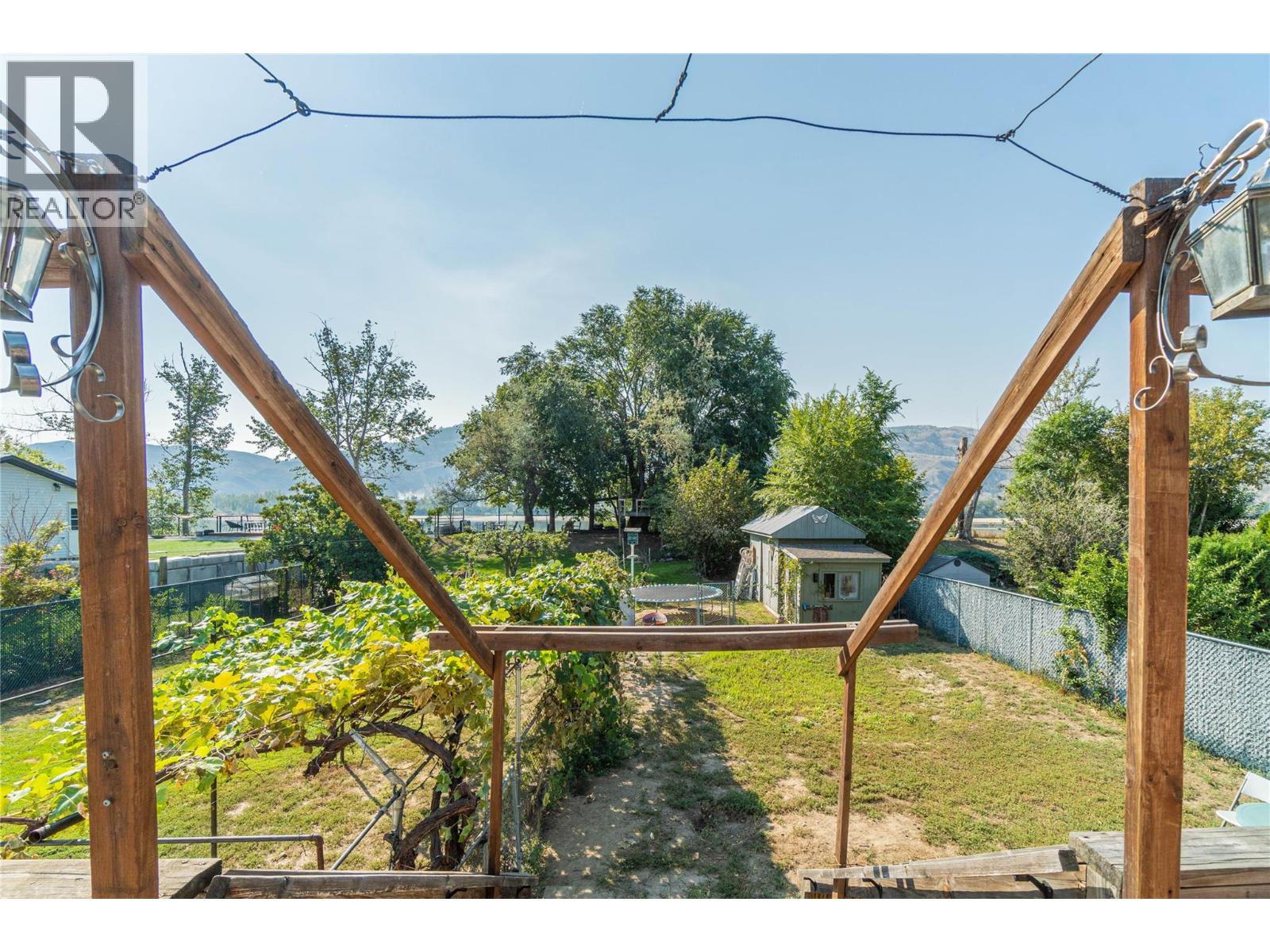 2215 BARBARA AVENUE - 61