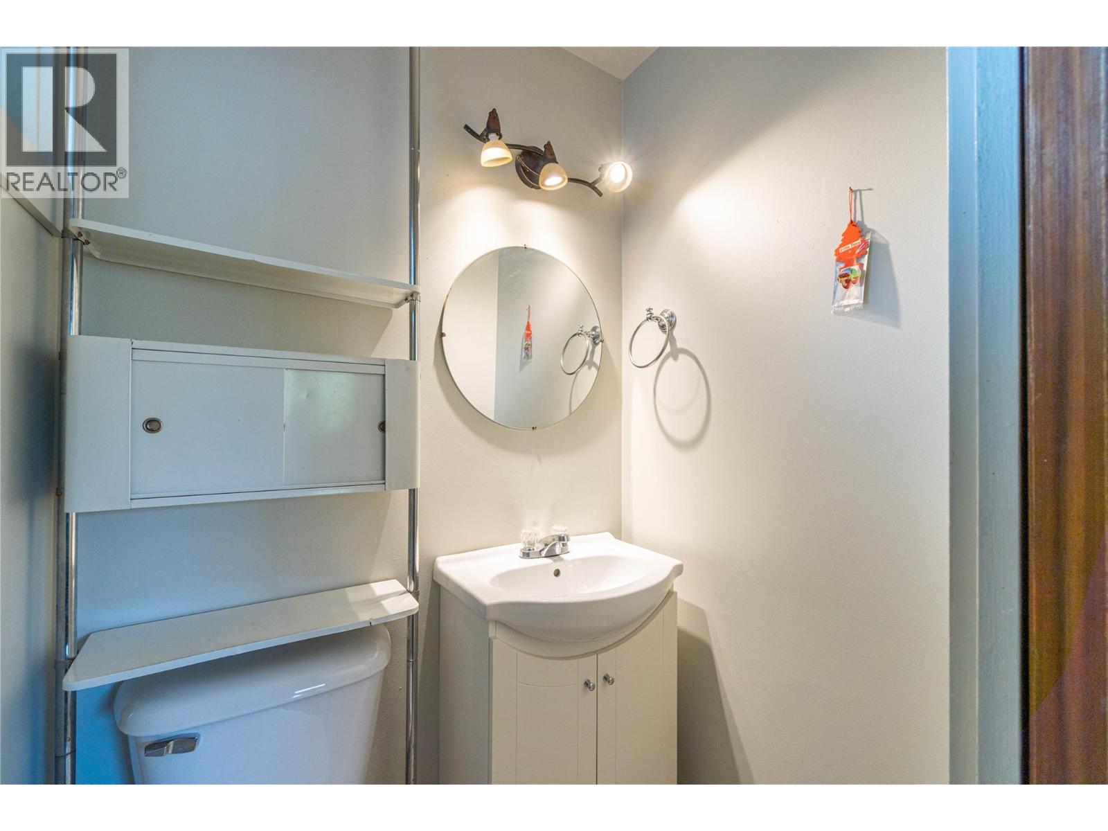 2215 BARBARA AVENUE - 36