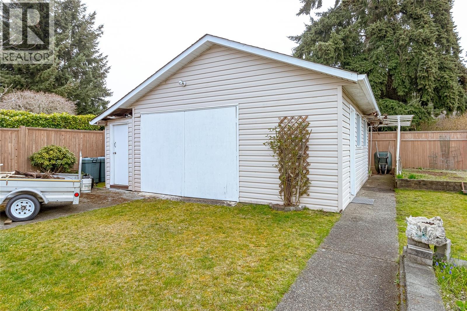 795 PATRICK DR - Image 2