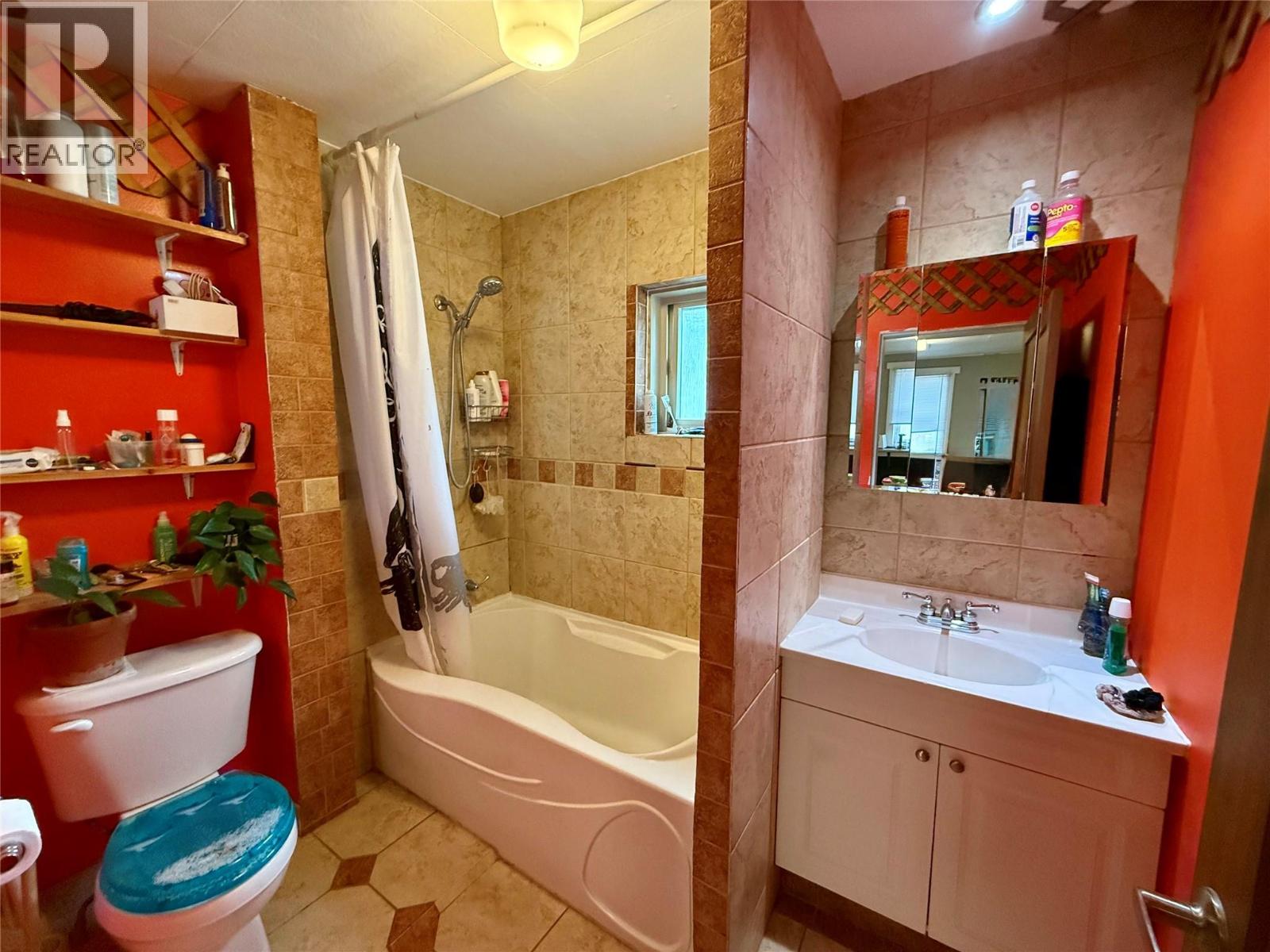 201 6th Avenue S, Cranbrook