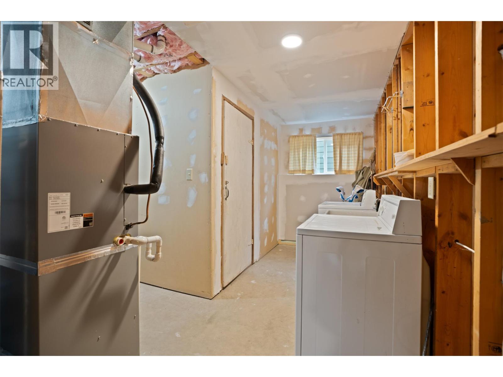 721 Granville Avenue - 38
