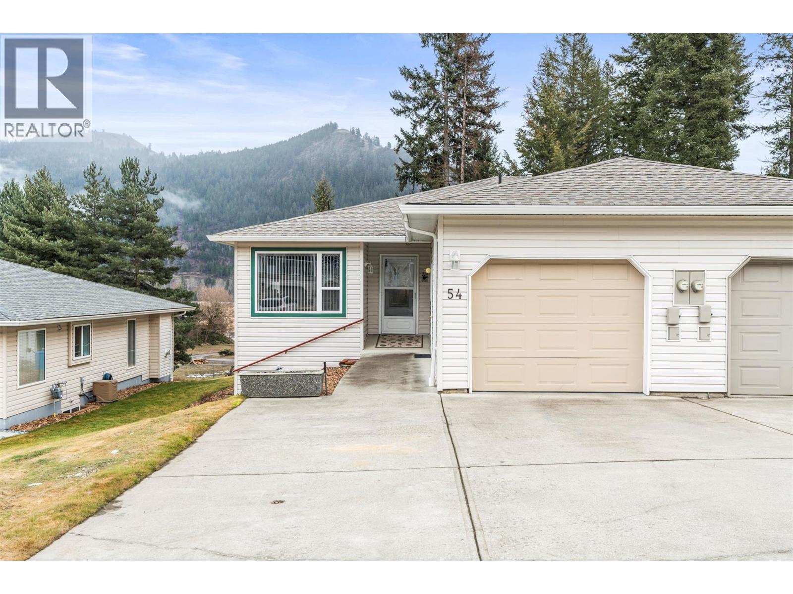 54 2675 Pine Avenue, Lumby