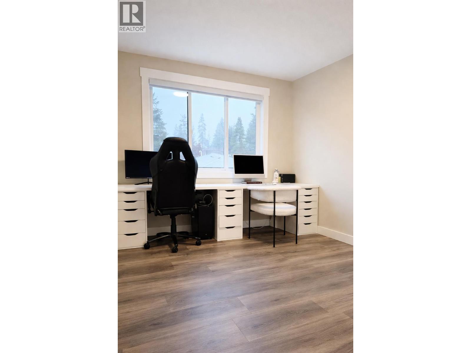 106 Abbey Road, Princeton