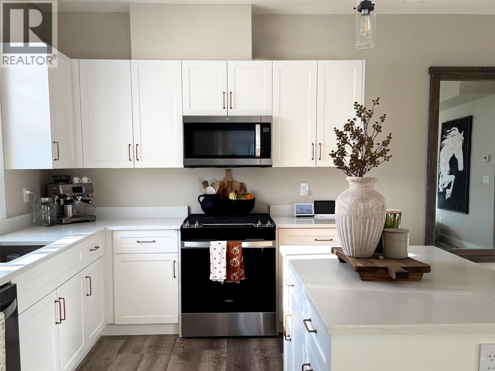 106 Abbey Road, Princeton