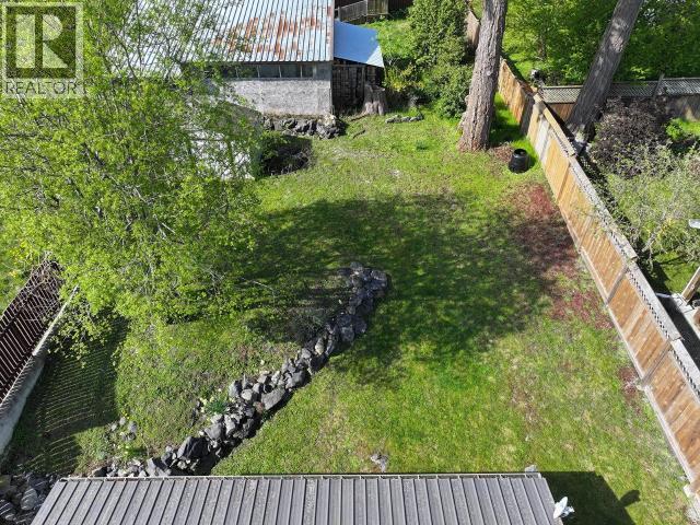 5375 EARL STREET, Texada Island