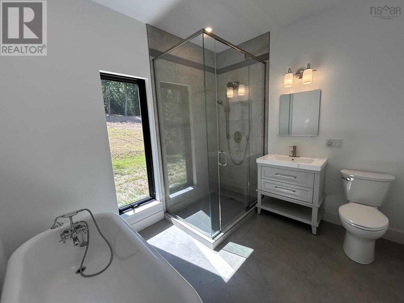 Property 34 of 48 of 800 BLUFF Road