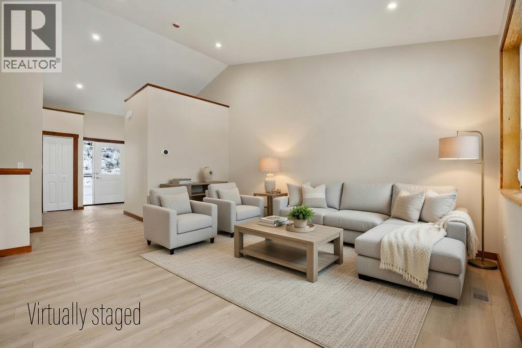 766 Balsam Road - 5