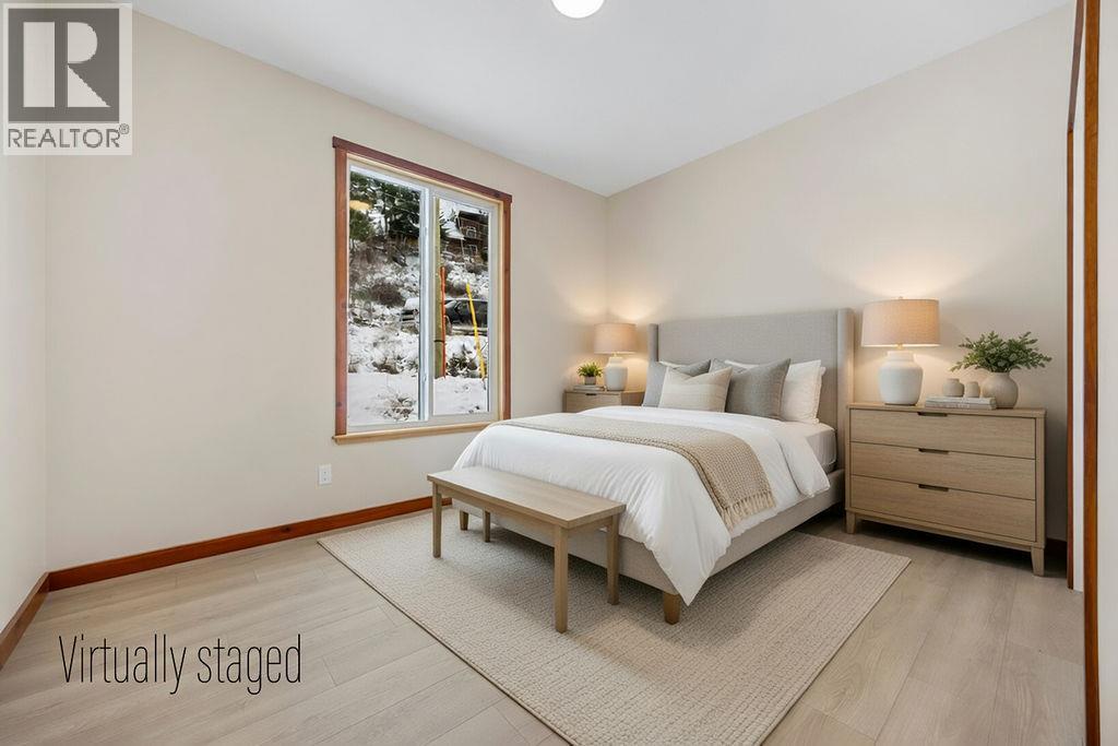 766 Balsam Road - 9