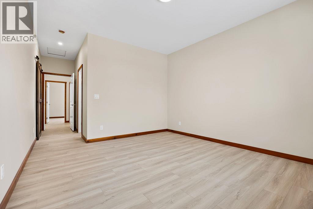 766 Balsam Road - 22
