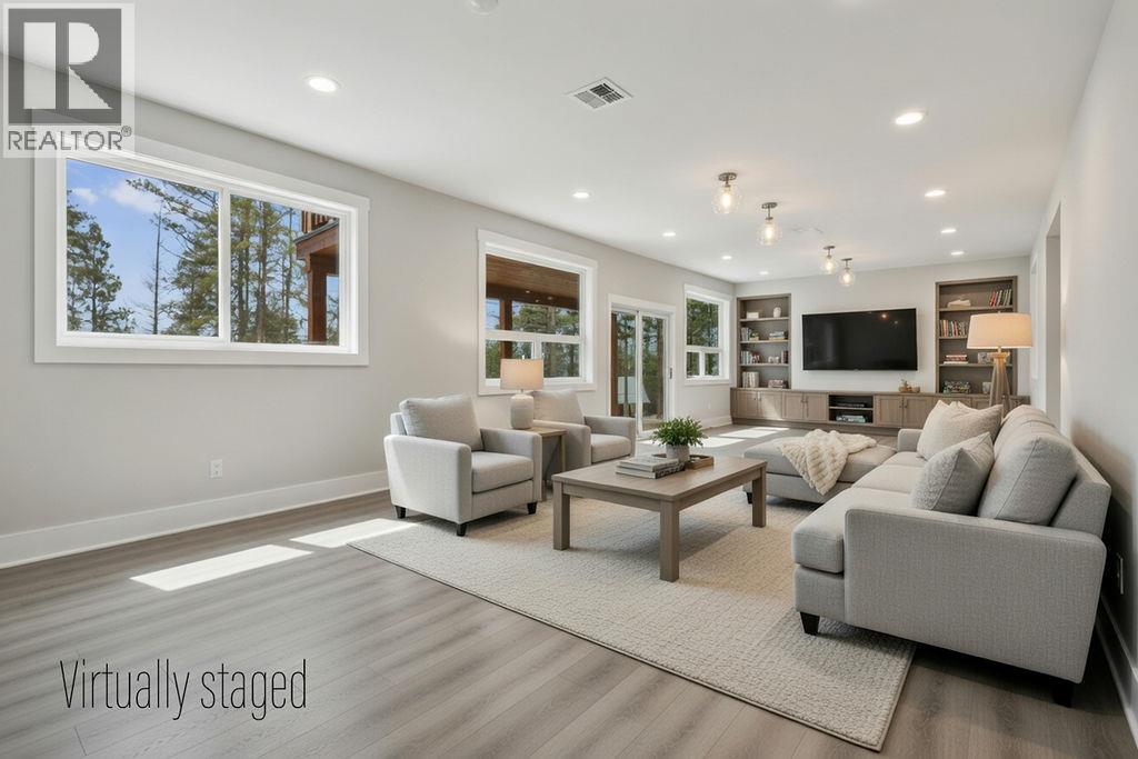 766 Balsam Road - 6