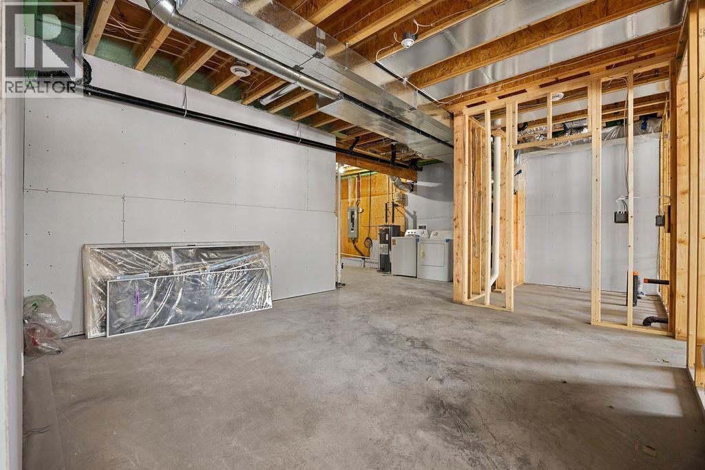 766 Balsam Road - 68