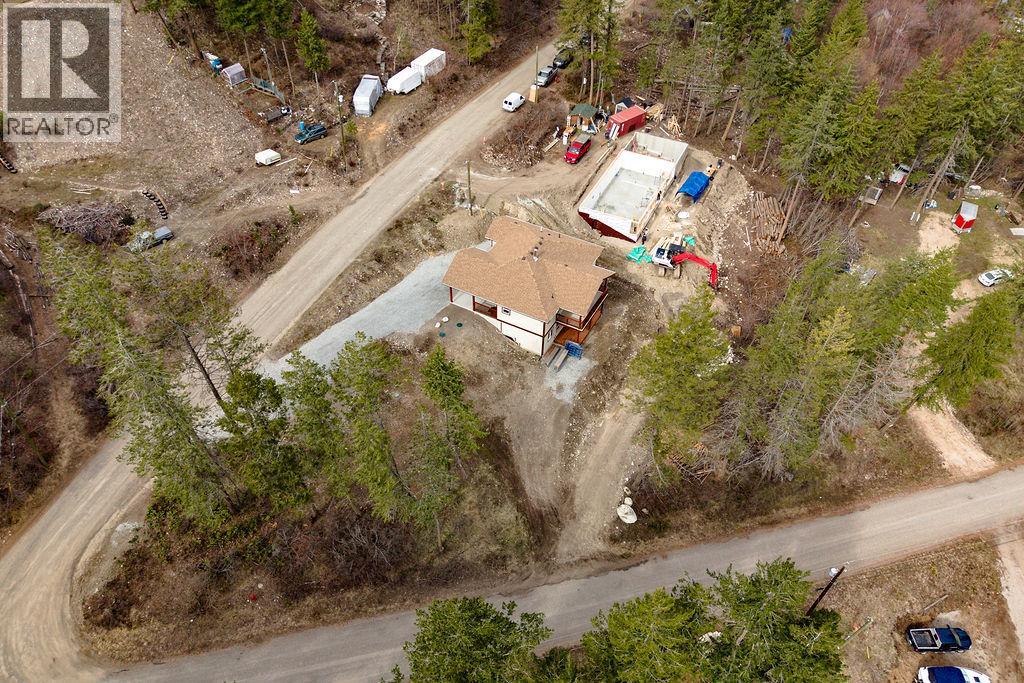 766 Balsam Road - 57