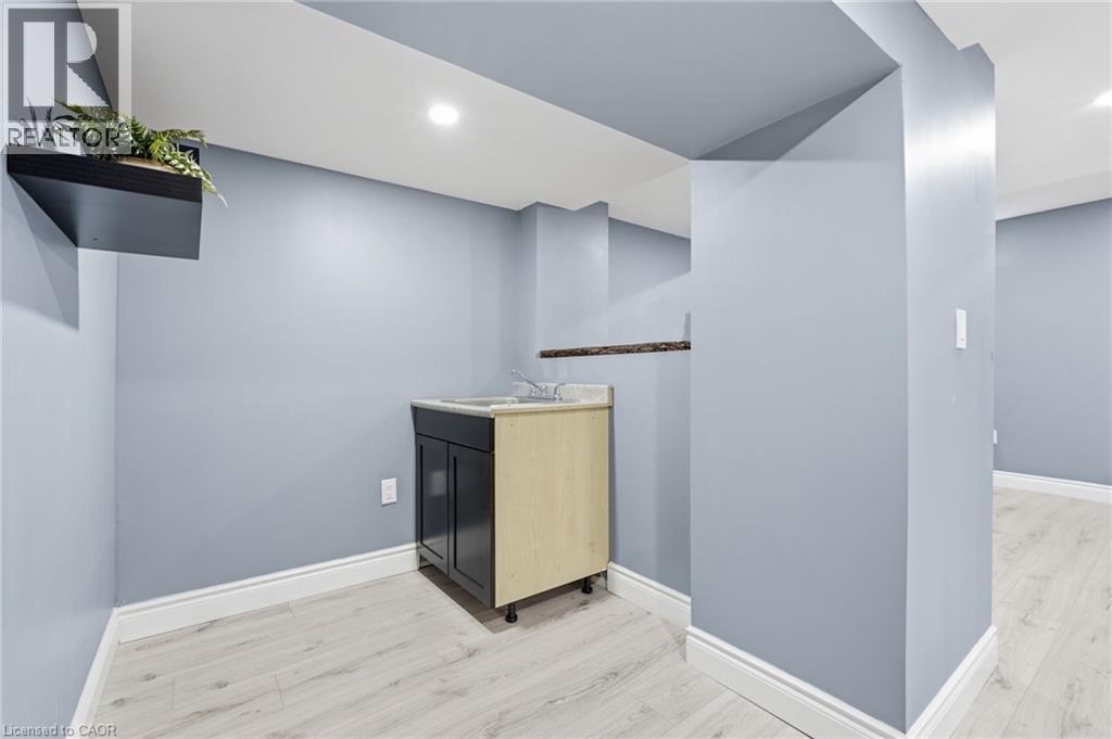 3071 JENN Avenue, Burlington, Ontario, L7M0C7 — Photo 15