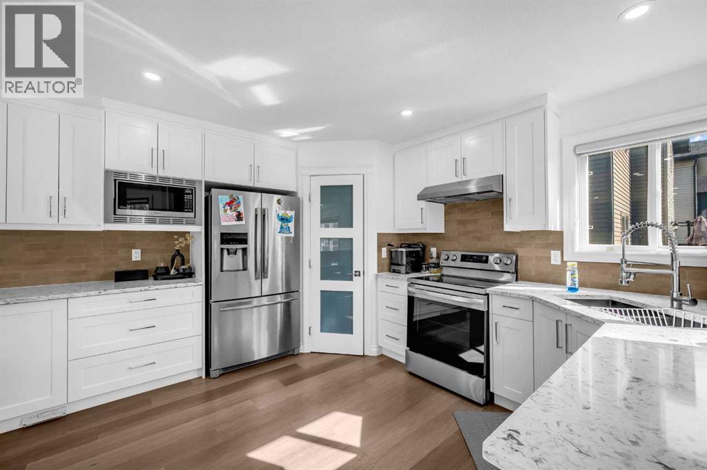 
          80 Canoe Square Southwest
            <br/>
            <span>Airdrie</span>
            , 
            <span>AB</span>
             <span>T4B2N6</span>
         - Photo 16