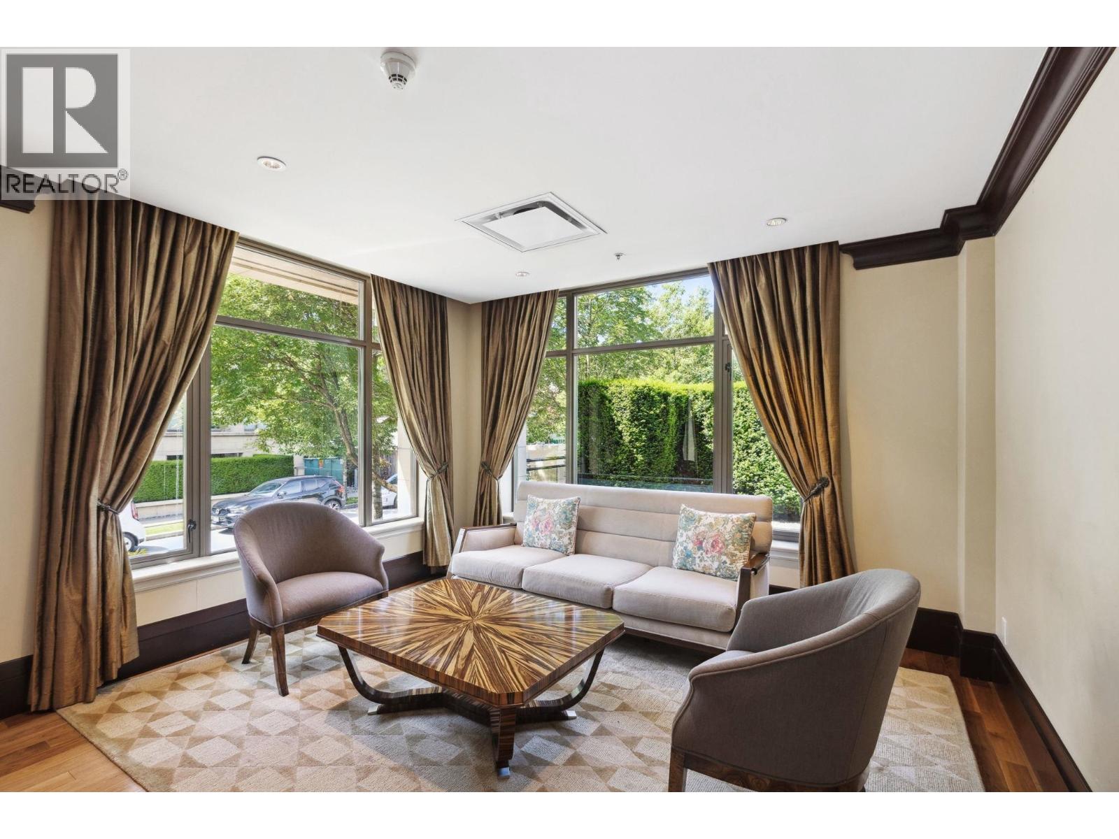 300 568 WATERS EDGE CRESCENT, West Vancouver