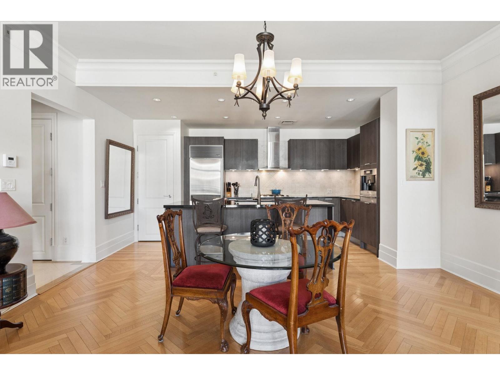 300 568 WATERS EDGE CRESCENT, West Vancouver