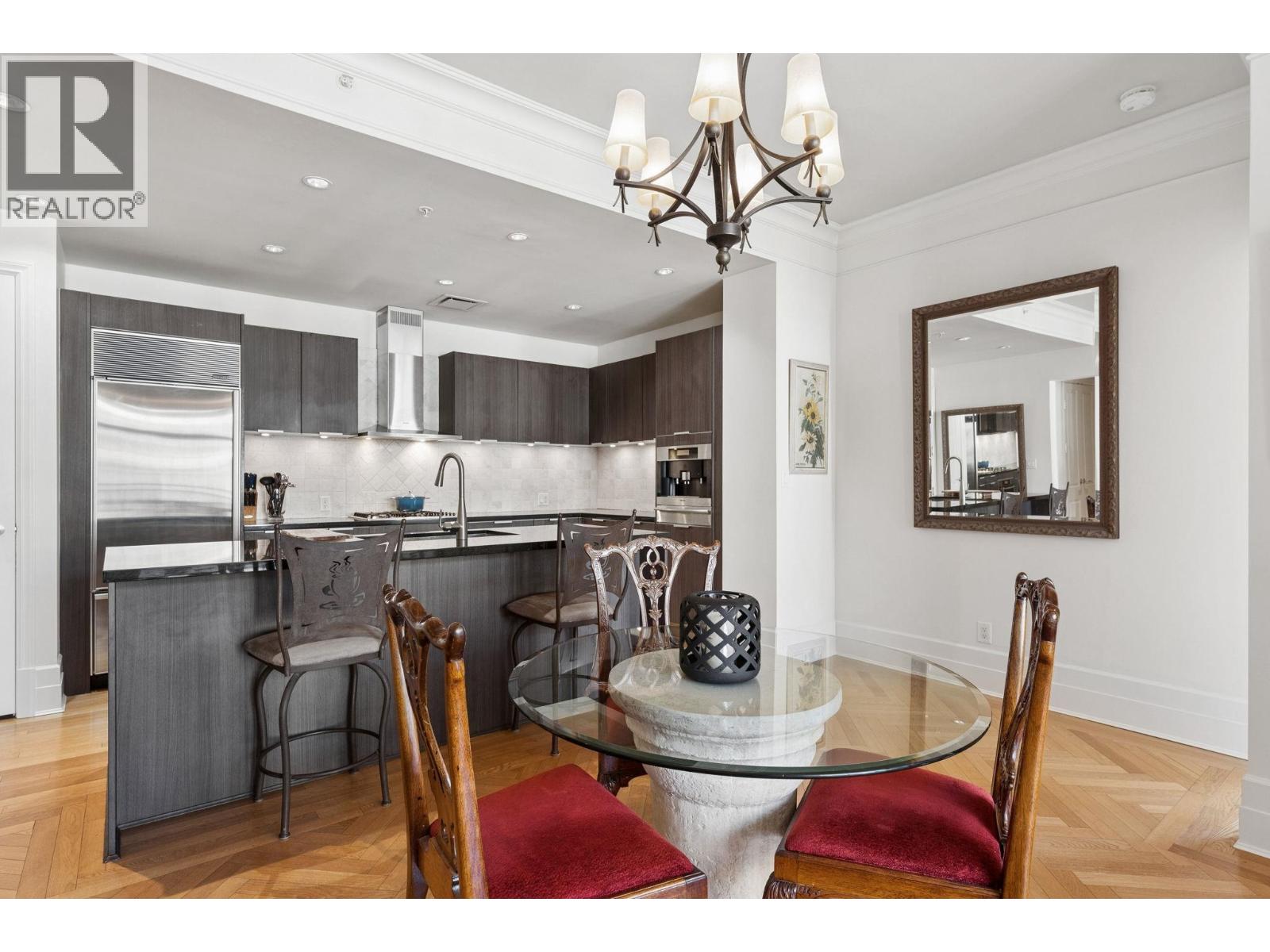 300 568 WATERS EDGE CRESCENT, West Vancouver