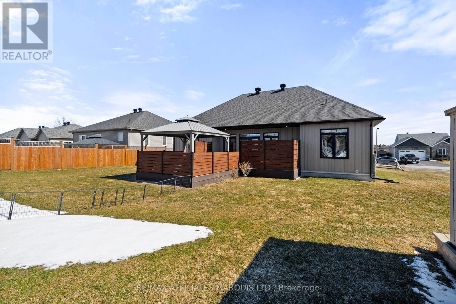 74 JIM BROWNELL BOULEVARD — photo 37