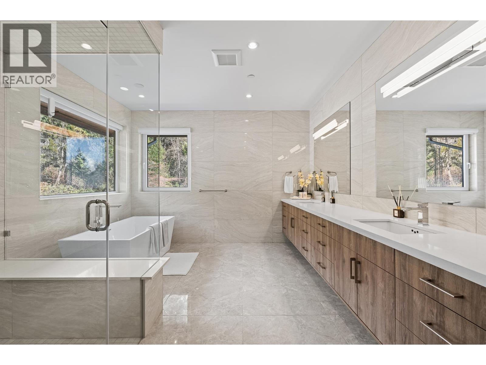 3185 BENBOW ROAD, West Vancouver