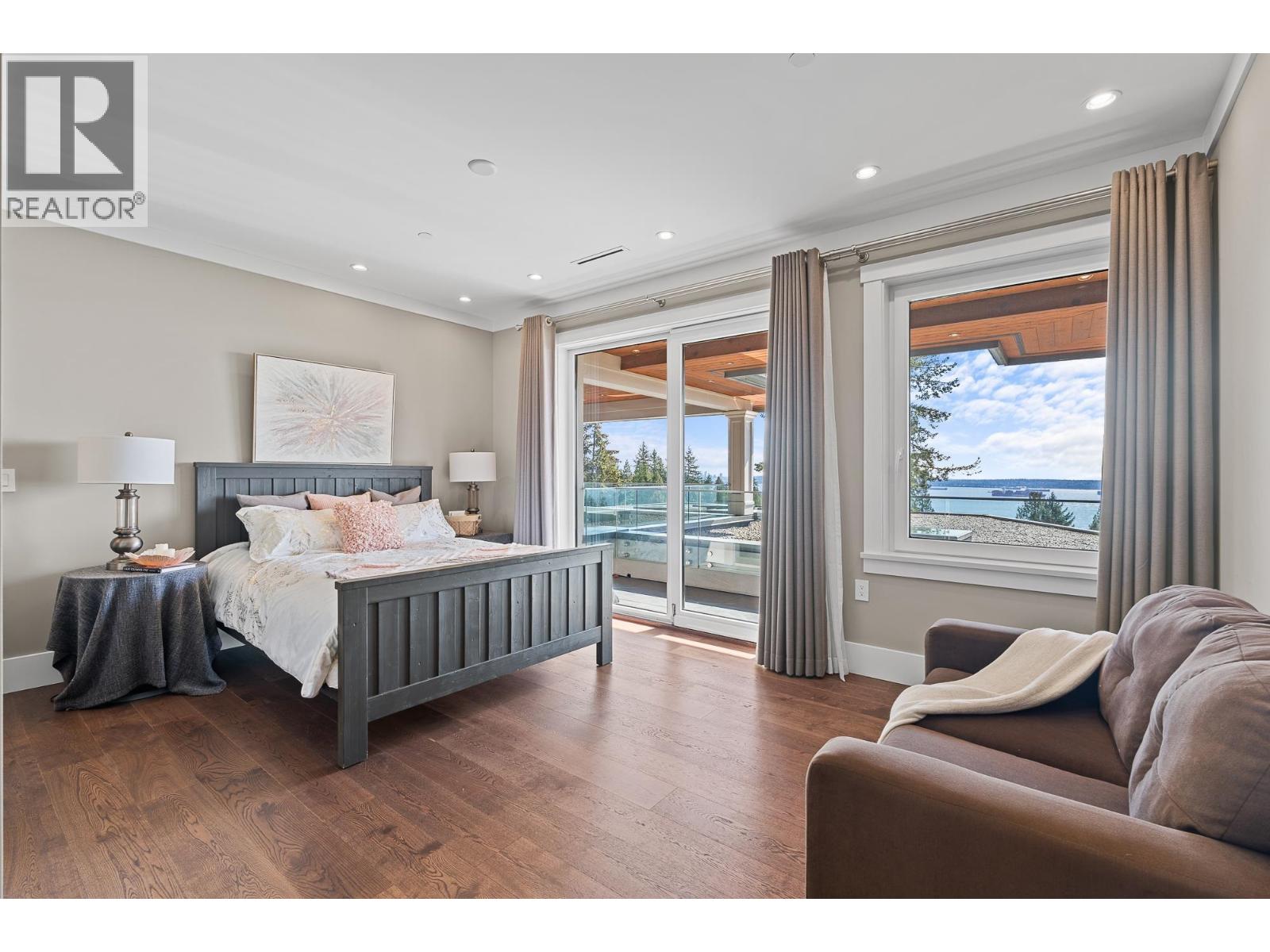 3185 BENBOW ROAD, West Vancouver