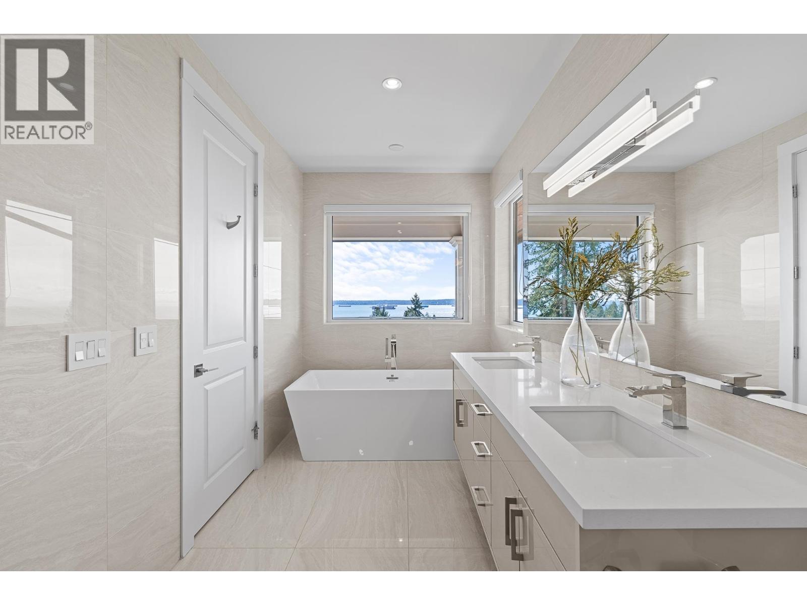 3185 BENBOW ROAD, West Vancouver