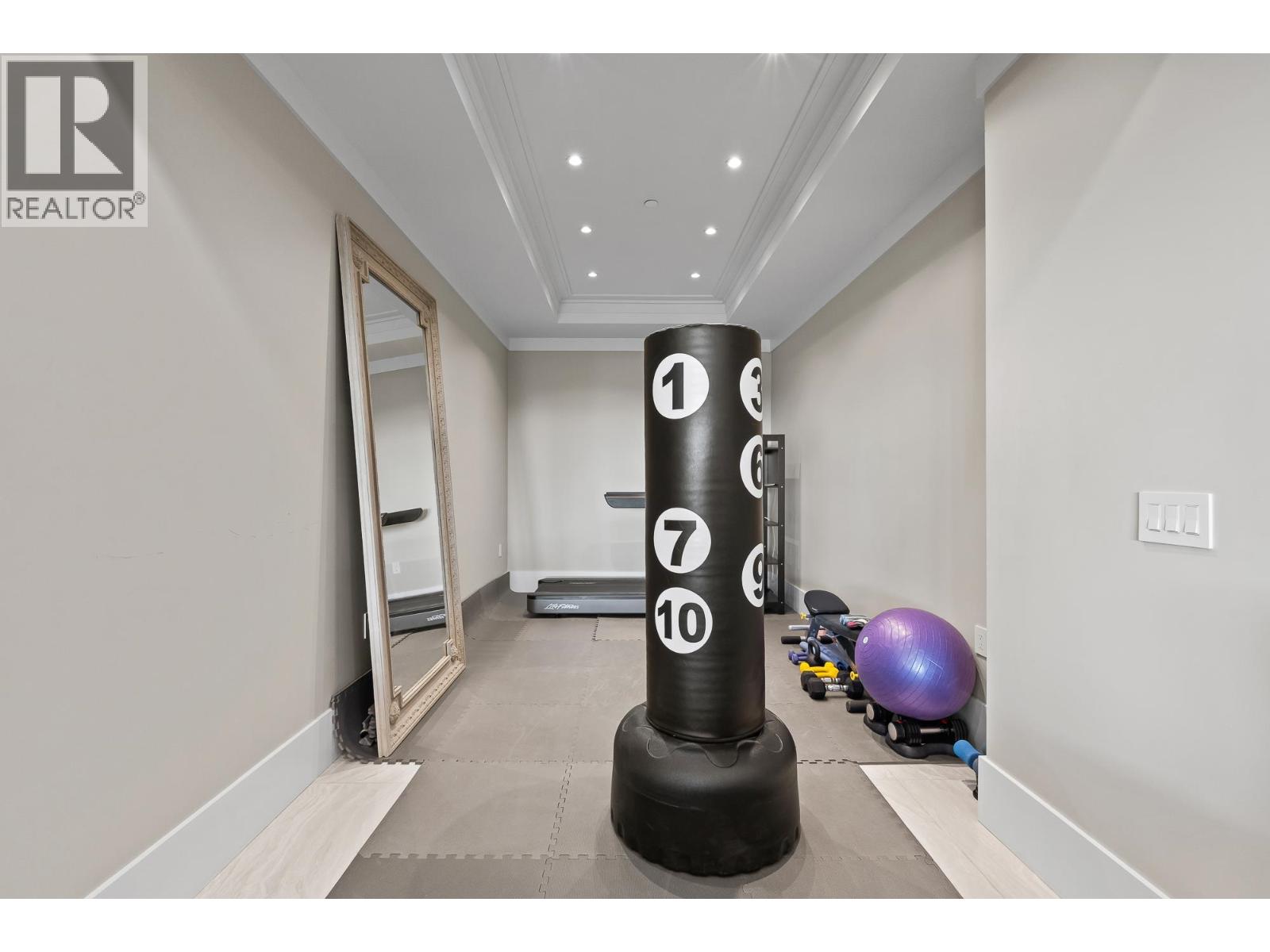 3185 BENBOW ROAD, West Vancouver