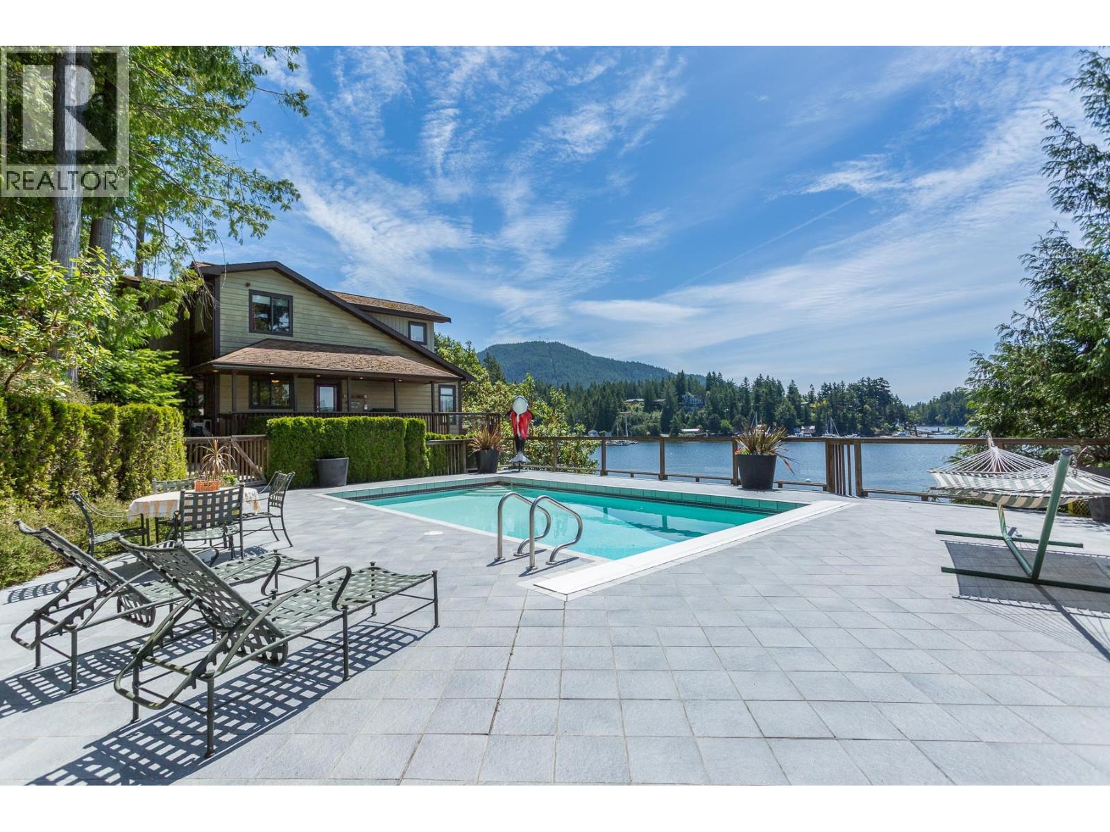 4836 SINCLAIR BAY ROAD, Pender Harbour
