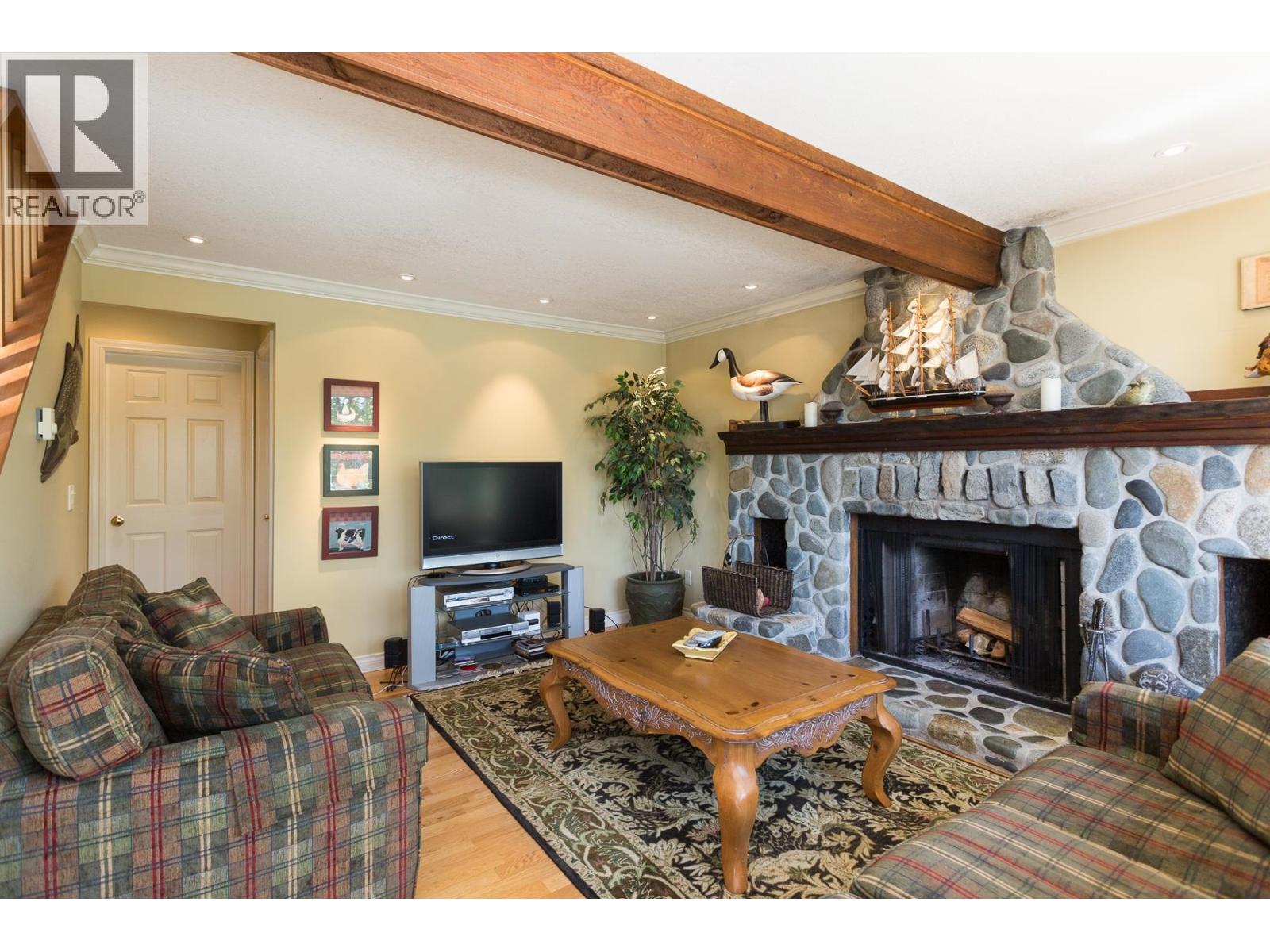 4836 SINCLAIR BAY ROAD, Pender Harbour