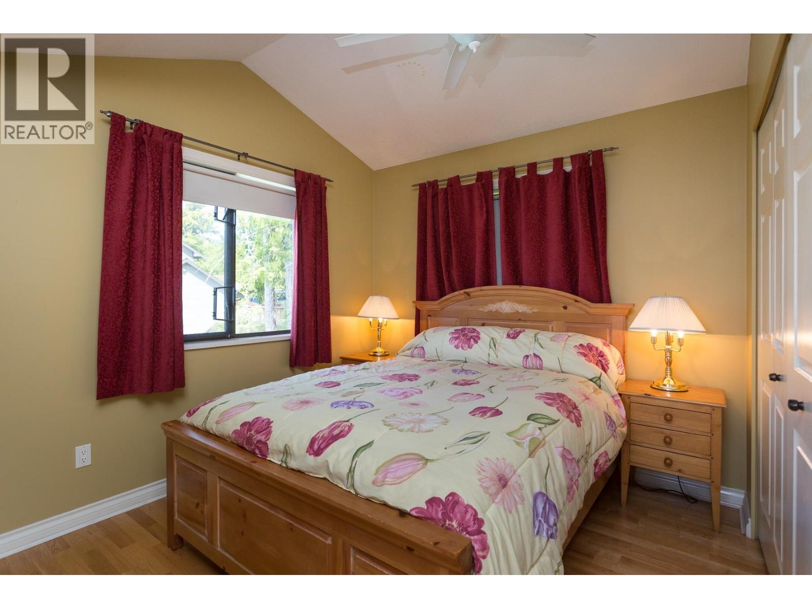 4836 SINCLAIR BAY ROAD, Pender Harbour