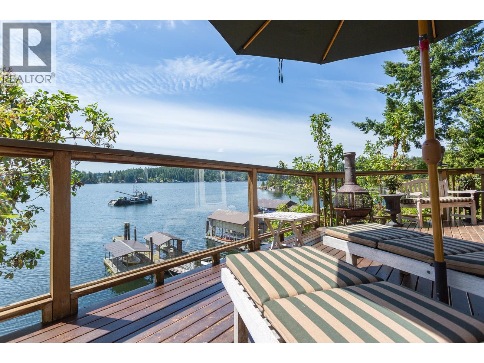 4836 SINCLAIR BAY ROAD, Pender Harbour