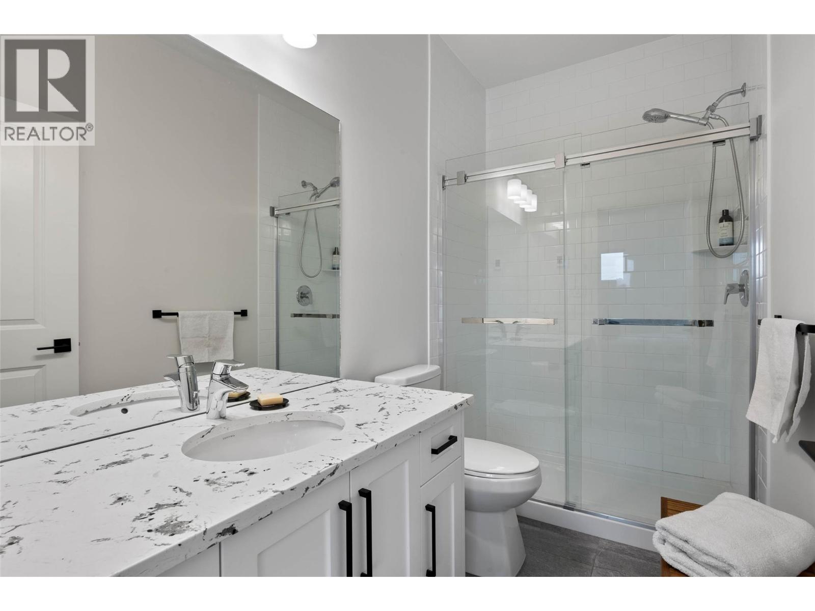  1117 LAROQUE Street, Kamloops