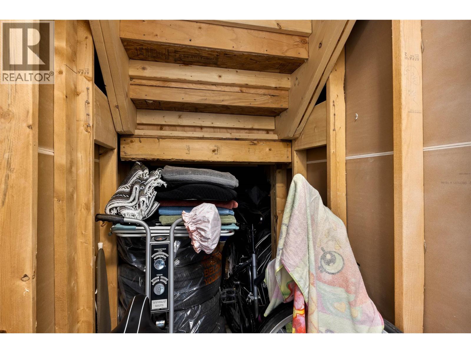  1117 LAROQUE Street, Kamloops