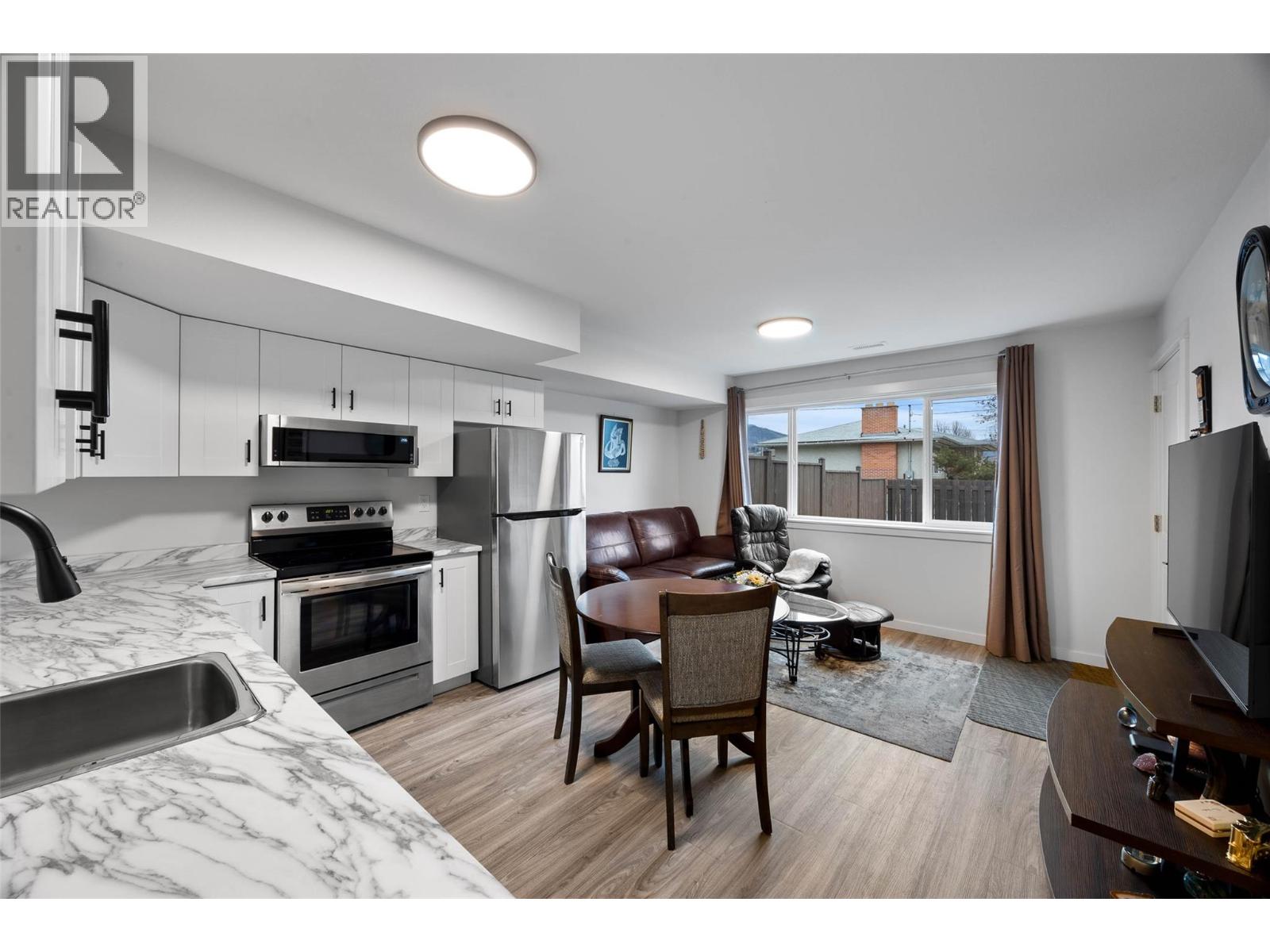  1117 LAROQUE Street, Kamloops