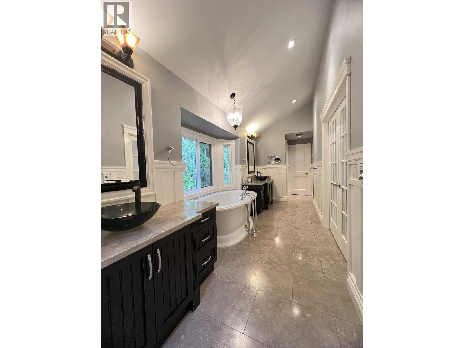 2871 FERN DRIVE, Anmore