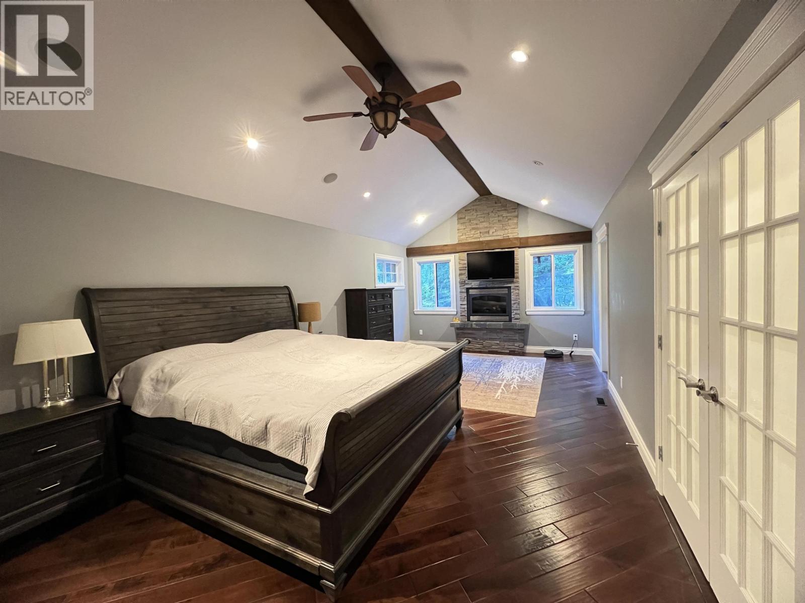 2871 FERN DRIVE, Anmore